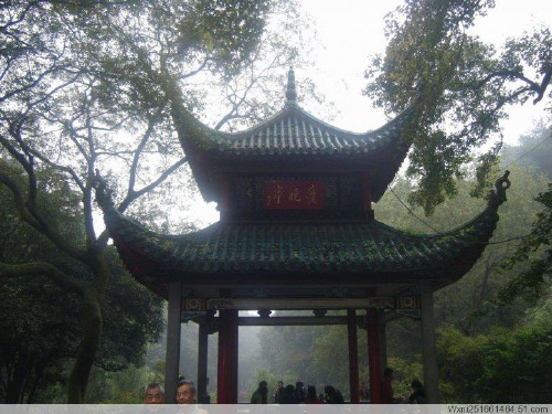 (优选)五年级美术上册家乡古建筑课件2湘教版