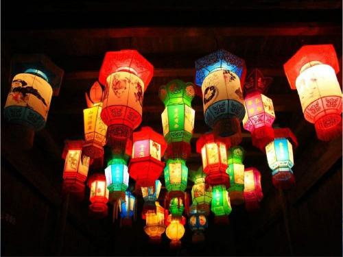 《灯祭》