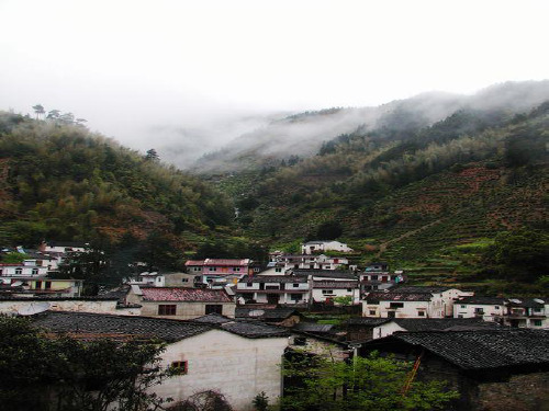 《山村的早晨》(语文S版三年级下册课件)课件